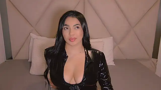 CharlotteeBrownn online show from 07/04/26, 08:31