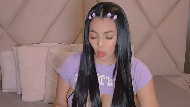 CharlotteeBrownn online show from 03/26/26, 04:00