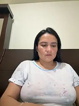 Snapshot of Rouse69_ chatting on 09/11/25, 10:54 Rouse69 online show from 09/11/25, 10:54