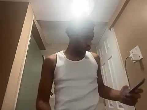 Snapshot of Yungandhungd chatting on 11/29/25, 08:20 Yungandhungd online show from 11/29/25, 08:20