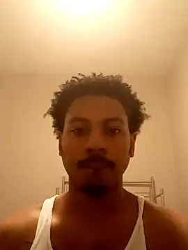 Snapshot of Yungandhungd chatting on 09/16/25, 12:06 Yungandhungd online show from 09/16/25, 12:06