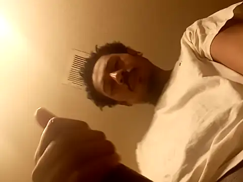 Snapshot of Yungandhungd chatting on 09/27/25, 12:22 Yungandhungd online show from 09/27/25, 12:22