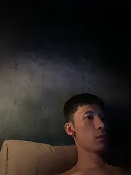 icefun1109 online show from 05/10/26, 04:42
