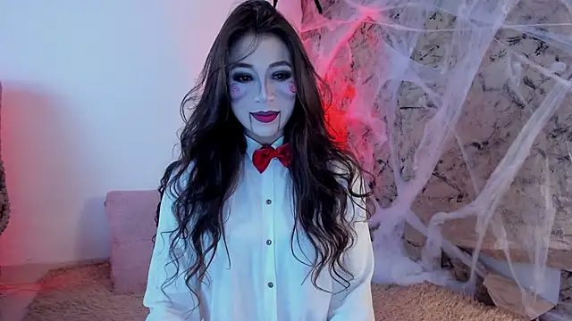 riley bensongh online show from 10/26/25, 10:32