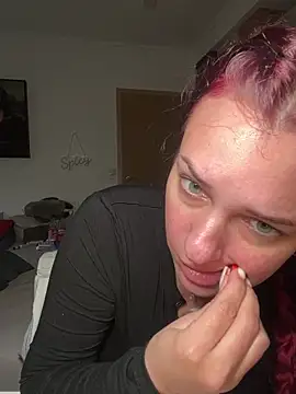 Snapshot of OliviaaFischer chatting on 02/13/26, 02:50 OliviaaFischer online show from 02/13/26, 02:50