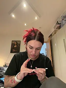 Snapshot of OliviaaFischer chatting on 04/22/26, 01:51 OliviaaFischer online show from 04/22/26, 01:51