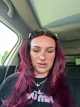 Snapshot of OliviaaFischer chatting on 07/11/26, 05:24 OliviaaFischer online show from 07/11/26, 05:24
