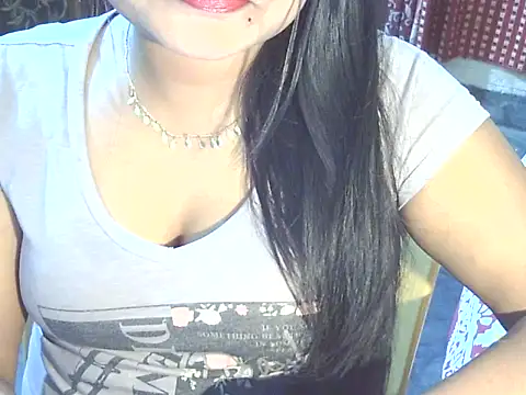 Nusrat Faria07 online show from 11/30/25, 08:42