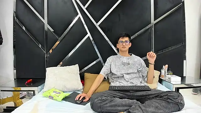 Noa Arez online show from 01/16/26, 04:05