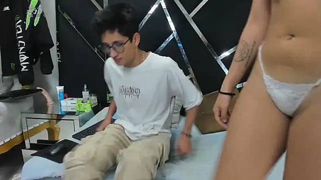 Noa Arez online show from 02/15/26, 07:31