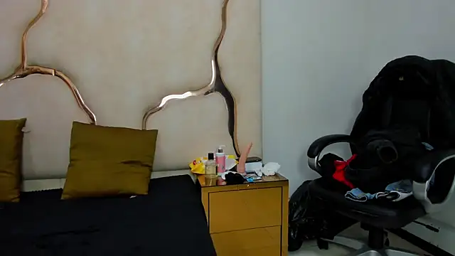 Snapshot of Noa_Arez chatting on 09/11/25, 03:17 Noa Arez online show from 09/11/25, 03:17