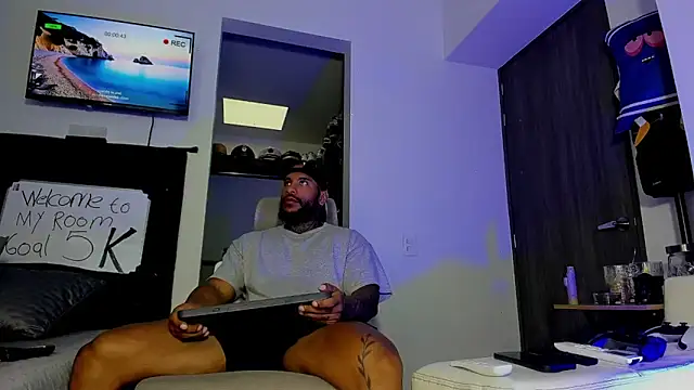 Andrew Johnnson online show from 12/20/25, 05:27