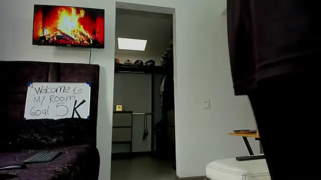 Andrew Johnnson online show from 09/20/25, 05:51