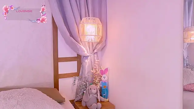 RenataLeclair online show from 04/28/26, 04:22