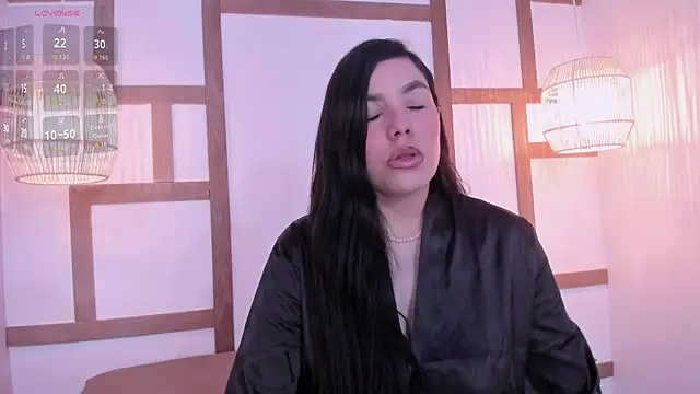 RenataLeclair online show from 11/08/25, 05:16