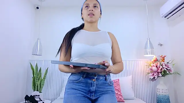 Lexxi gb online show from 05/14/26, 08:28