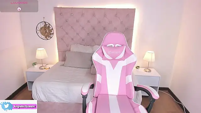 Sarajames online show from 10/02/25, 03:37