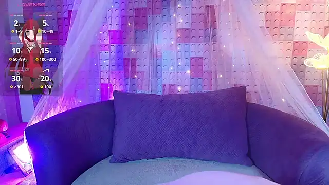 Snapshot of _Priscilla_ chatting on 10/19/25, 03:09 Priscilla online show from 10/19/25, 03:09