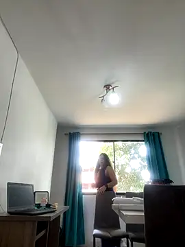 Snapshot of emma_hot2006 chatting on 10/26/25, 05:02 emma hot2006 online show from 10/26/25, 05:02