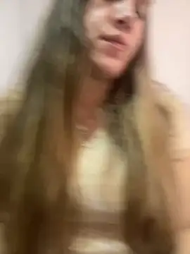 Snapshot of emma_hot2006 chatting on 10/01/25, 05:39 emma hot2006 online show from 10/01/25, 05:39