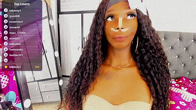 Snapshot of Sara_hot12112 chatting on 10/18/25, 03:08 Sara hot12112 online show from 10/18/25, 03:08