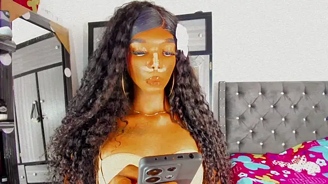 Snapshot of Sara_hot12112 chatting on 10/02/25, 11:19 Sara hot12112 online show from 10/02/25, 11:19