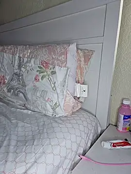 chicaenmascarada online show from 09/16/25, 06:53