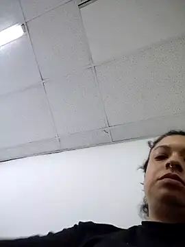 miss carmila1 online show from 11/13/25, 12:36