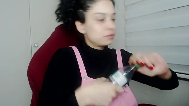 miss carmila1 online show from 10/31/25, 12:18