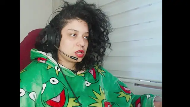 Snapshot of miss_carmila1 chatting on 09/24/25, 10:48 miss carmila1 online show from 09/24/25, 10:48