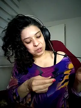 miss carmila1 online show from 11/06/25, 02:15