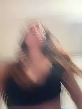 FadaPerigosa online show from 04/17/26, 02:14