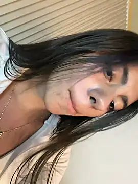 LilybethGray online show from 06/11/26, 11:02