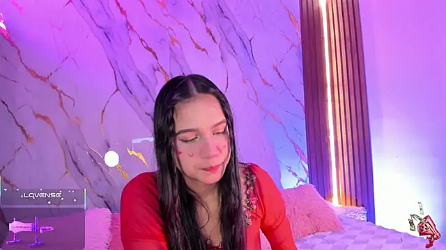 Emmiicute online show from 10/23/25, 08:18