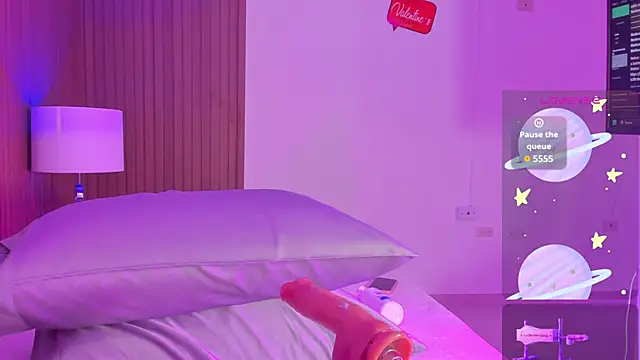 eimy jones  online show from 04/15/26, 03:01