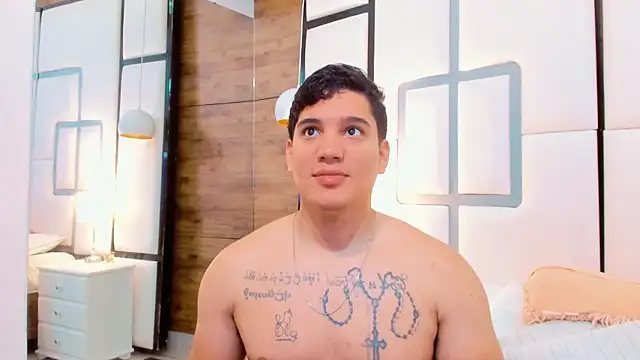 RaymondMorris online show from 10/19/25, 08:11