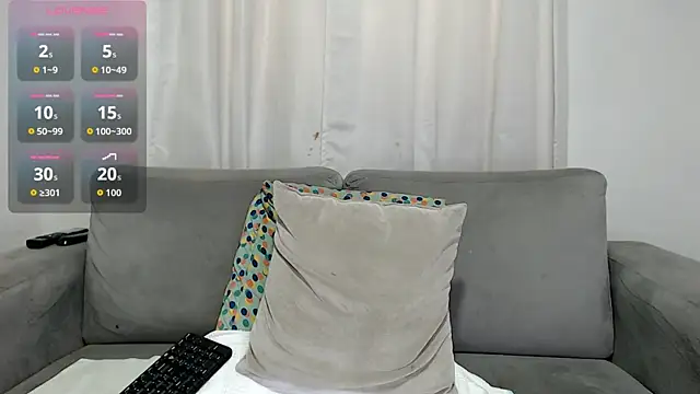 carolinefantasy  online show from 04/28/26, 01:59