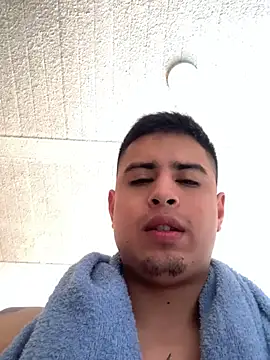 Snapshot of miaftmax chatting on 11/22/25, 02:38 miaftmax online show from 11/22/25, 02:38