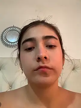 Snapshot of miaftmax chatting on 11/14/25, 06:44 miaftmax online show from 11/14/25, 06:44