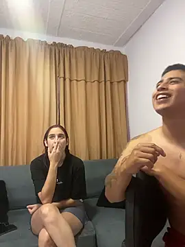 Snapshot of miaftmax chatting on 12/20/25, 04:54 miaftmax online show from 12/20/25, 04:54