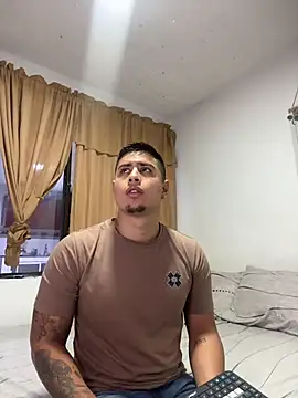 Snapshot of miaftmax chatting on 02/20/26, 07:05 miaftmax online show from 02/20/26, 07:05