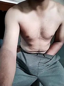 COme8989 online show from 02/24/26, 11:44