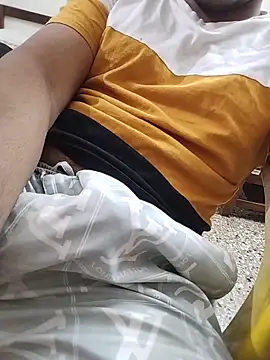 COme8989 online show from 12/15/25, 03:29