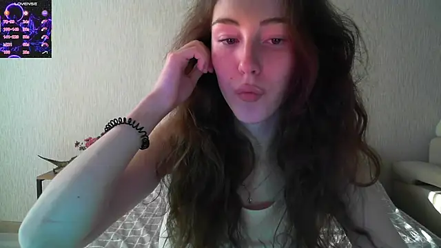 Snapshot of eskatmi chatting on 09/10/25, 11:20 eskatmi online show from 09/10/25, 11:20