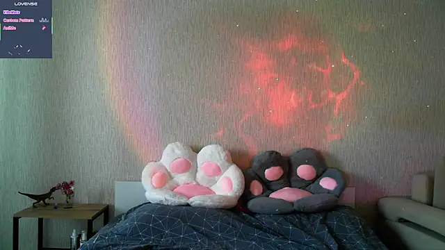 Snapshot of eskatmi chatting on 09/23/25, 01:12 eskatmi online show from 09/23/25, 01:12