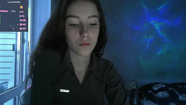 Snapshot of eskatmi chatting on 11/27/25, 02:34 eskatmi online show from 11/27/25, 02:34