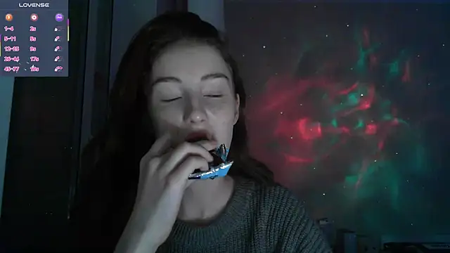 Snapshot of eskatmi chatting on 11/23/25, 01:04 eskatmi online show from 11/23/25, 01:04