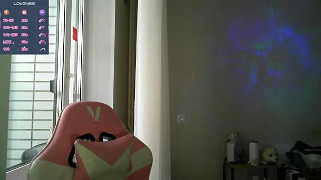 Snapshot of eskatmi chatting on 11/26/25, 03:39 eskatmi online show from 11/26/25, 03:39