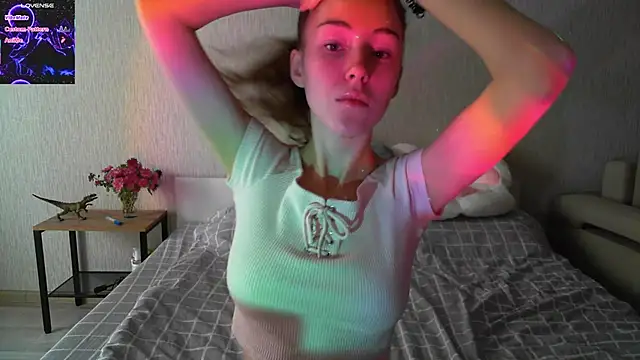 Snapshot of eskatmi chatting on 09/11/25, 02:22 eskatmi online show from 09/11/25, 02:22