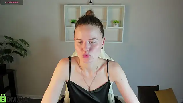 Snapshot of Wanda_Gomez chatting on 09/25/25, 02:12 Wanda Gomez online show from 09/25/25, 02:12